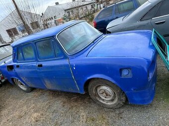 Škoda 100