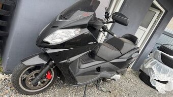 Peugeot Satelis 125cc, 11kW, maxiskutr