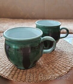 Dva keramické hrníčky