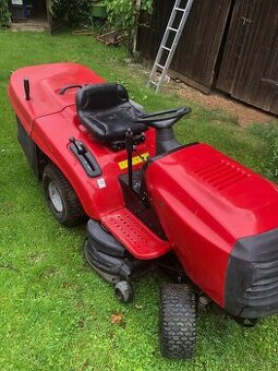 Prodám zahradní traktor v plně funkčním