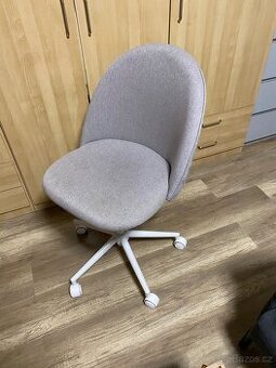 Kancelářské křeslo