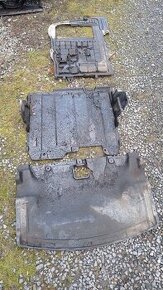 BMW 330 xd 135 kw  kryty pod motor a převodovku