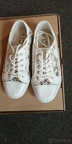 Dámské krajkové tenisky velikost 38