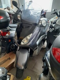 Yamaha Xmax 250/125 2007, rozprodám po dílech