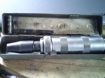 Rázový utahovák - retro, kvalitní, bytelný