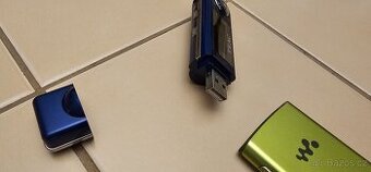 MP3 přehrávač SONY + druhý přehrávač zdarma