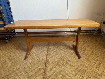 Prodám - leštěný konferenční stolek