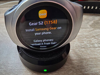 Samsung Gear S2 – chytré hodinky s otočným rámečkem