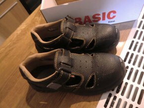 Letní pracovní obuv Omega Wintoperk