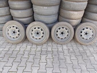 Sada 15" plech disků VW s pneu 195/65 R15