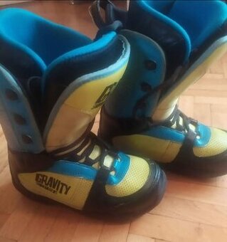 Snowboardové boty Gravity 37