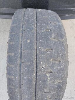 Hankook T72 235/40-18