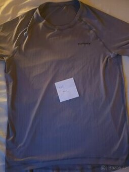 1.Nové, nepoužité pánské oblečení