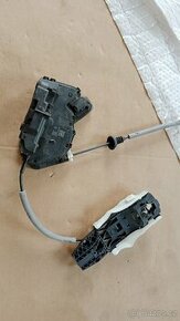 Škoda fabia III pravý zadní zámek