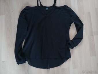 Halenka s odhalenými rameny