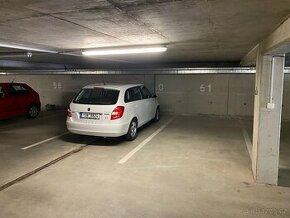 Pronajmu garážové stání (Praha-západ s rychlým spojem na Smí