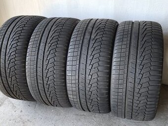 295/35 r21 zimní pneumatiky Hankook 7,5-8mm