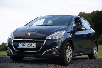 Peugeot 208 2018, 60 000 Km, 1.2L VTi, 5-stupňová převodovka