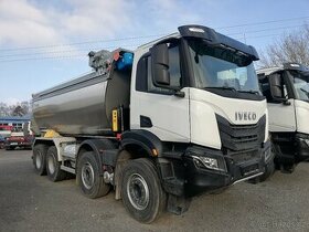 IVECO AD360X48Z HR OFF ret., tepelně izolovaná nástavba S1G
