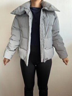Dámská zimní bunda Cropp (size S)