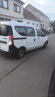 Dacia dokker