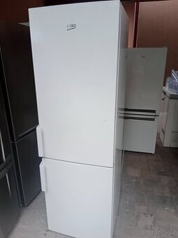 Lednice s mrazakem Beko