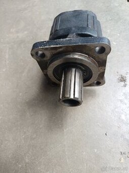 Avia A75 čerpadlo hydraulické