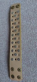 Náramek s ostny - 1