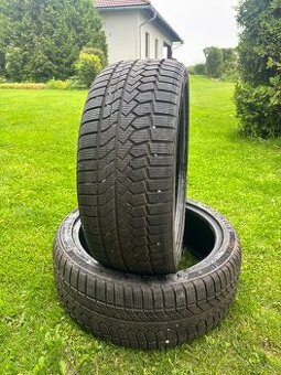 235/40R19
