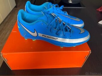 Po synovi krásné kopačky Nike