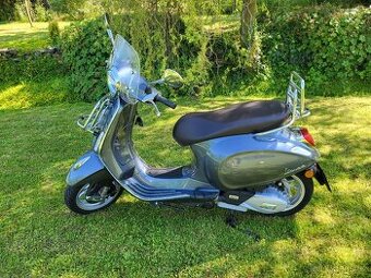 Vespa Primavera 125