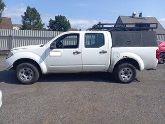 NISSAN NAVARA DOUBLE-CAB 2.5DCI 4WD