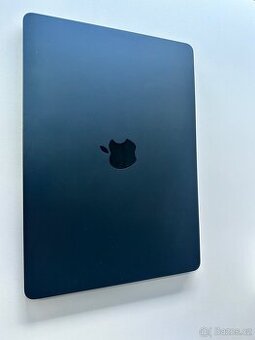 Apple MacBook Air M2 2022 (A2681)