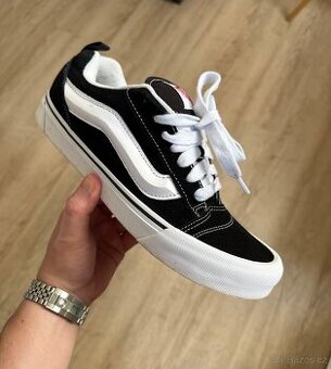 Tenisky Vans Knu Skool