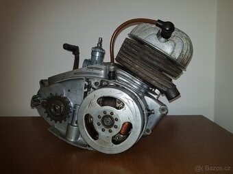 ČZ 150C - Motor