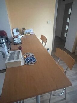 Barový stůl a 3 židle