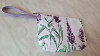 TAŠTIČKA - PENĚŽENKA s designem levandule.