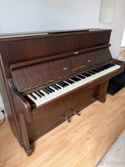Pianino August Förster - 1