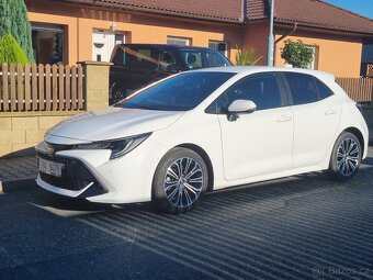 Toyota Corolla - hatchback