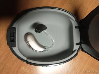 Prodám digitální nabíjecí ušní naslouchátka Signia  pro seni