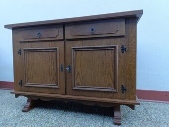 Selská komoda, nábytek z masívu