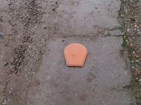 Prodám ukončení hřebenáče spodní k hřebenáči č.7 Tondach