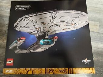 Lego Icons 10356 Star Trek: U.S.S. Enterprise NCC-1701-D™