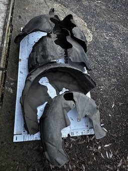 Audi A7 C7 4G8 – originální textilní podběhy / nadkolí – 4 k