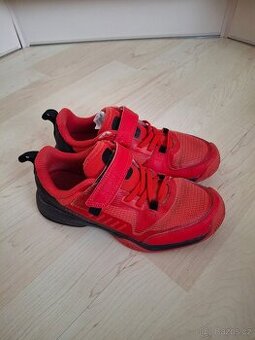 Tenisove boty Decathlon 32