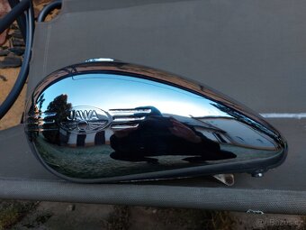 Nadrz Jawa Perak komunista 250 nebo 350