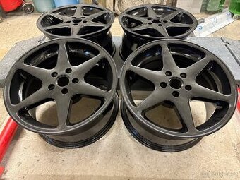 Alu kola dvourozměrná R18