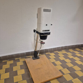 ZVĚTŠOVÁK OPEMUS 5A