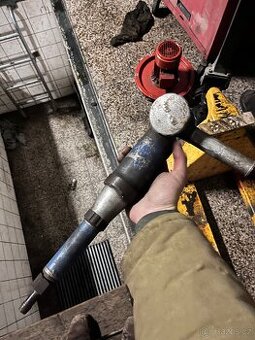 PRODÁM PNEUMATICKOU BRUSKU