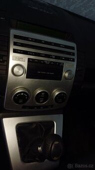 autoradio mazda 5 origo s ramečkem